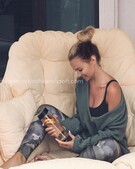 Анкета проститутки Лаура - метро Ясенево, возраст - 20